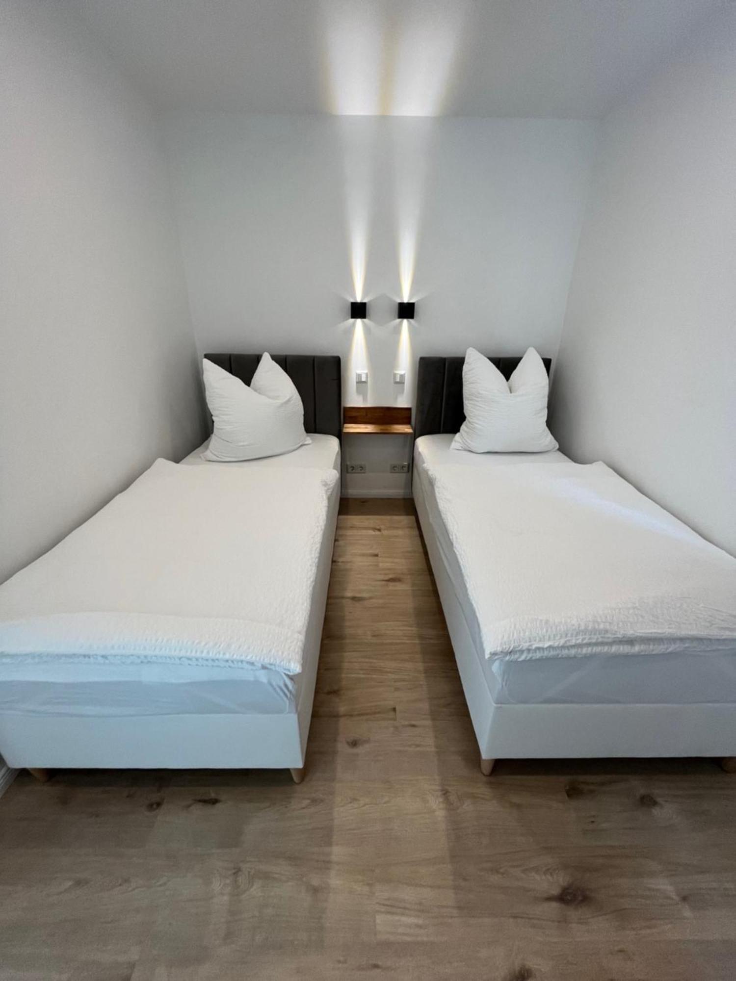 Remise 23A - 2Schlafzimmer Unterkunft Fuer 4-Koepfige Familie Schoenefeld Luaran gambar