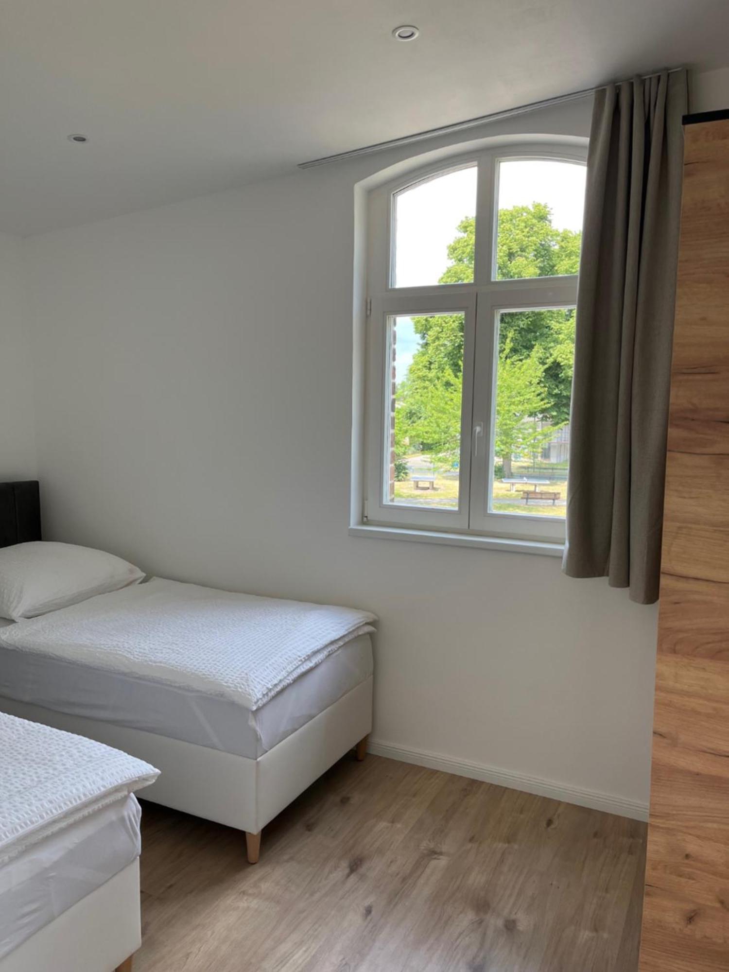 Remise 23A - 2Schlafzimmer Unterkunft Fuer 4-Koepfige Familie Schoenefeld Luaran gambar