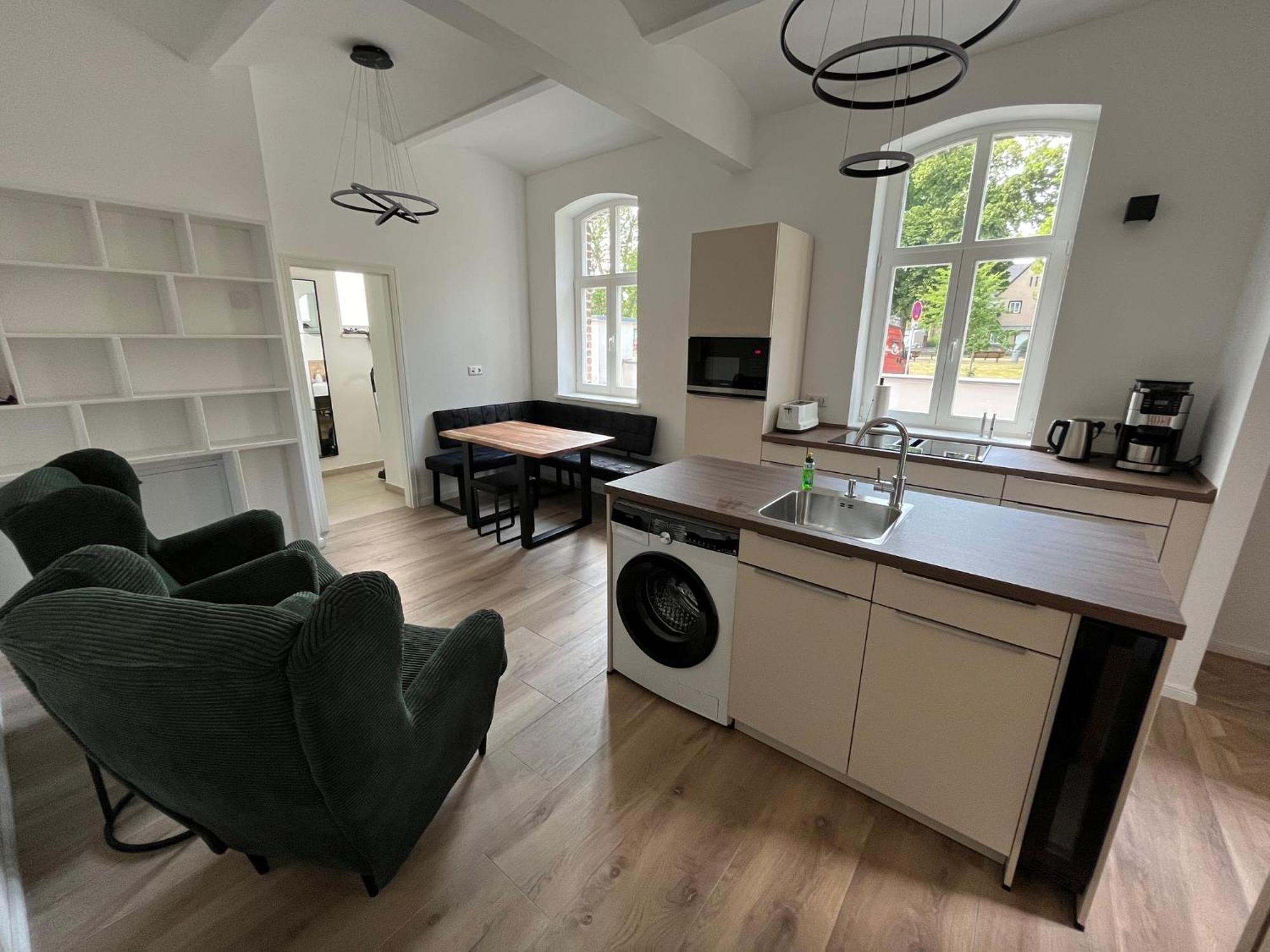 Remise 23A - 2Schlafzimmer Unterkunft Fuer 4-Koepfige Familie Schoenefeld Luaran gambar