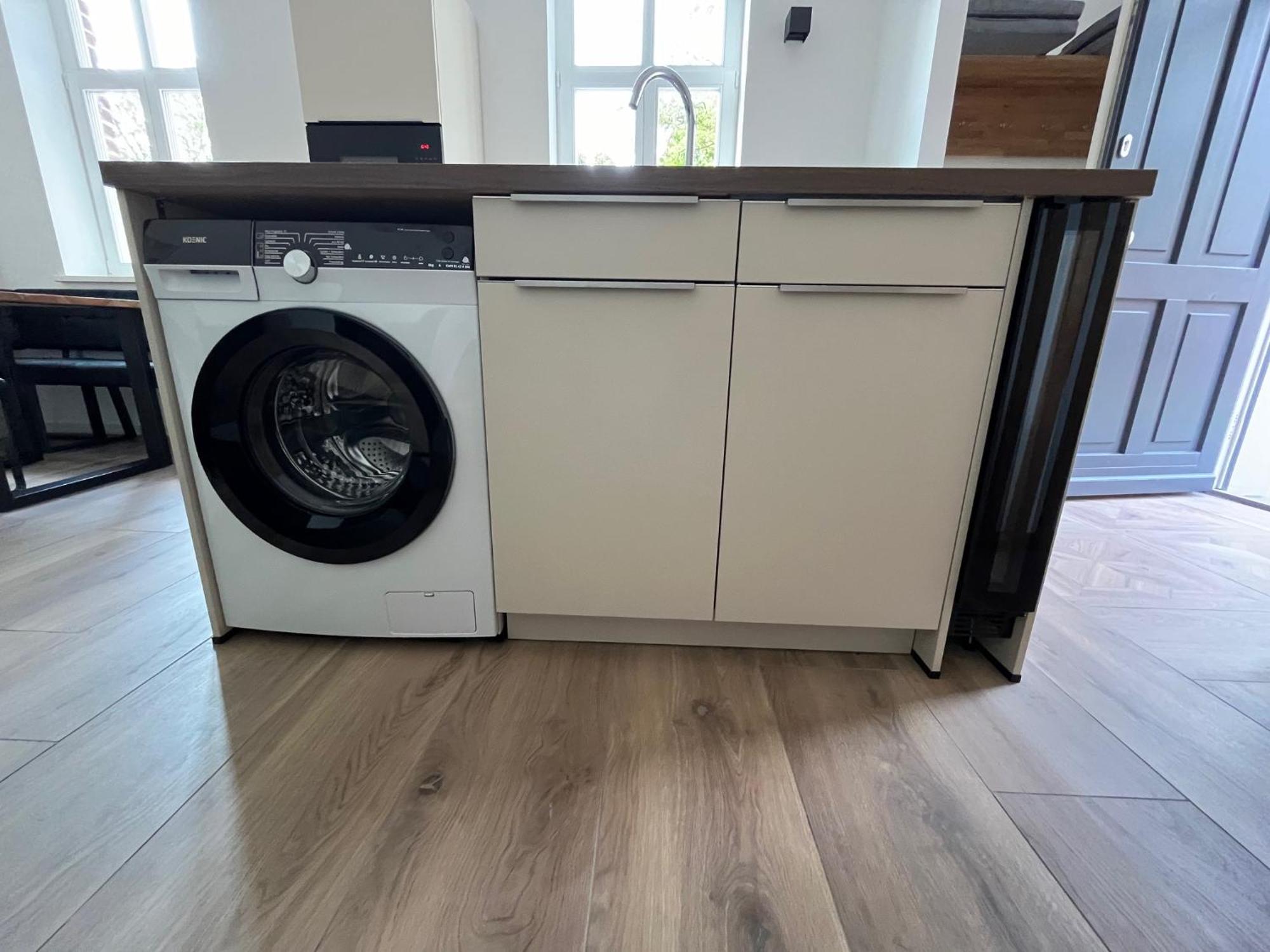 Remise 23A - 2Schlafzimmer Unterkunft Fuer 4-Koepfige Familie Schoenefeld Luaran gambar